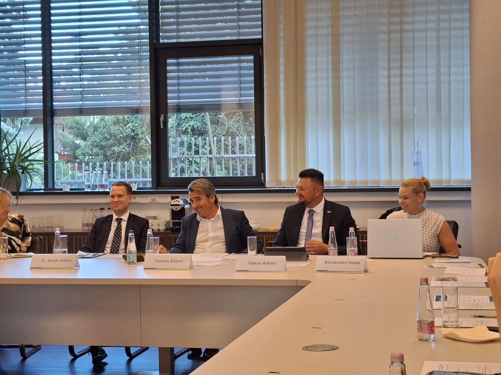 Az MKIK Ázsia és csendes-óceáni térség Regionális Bizottságának tagjai