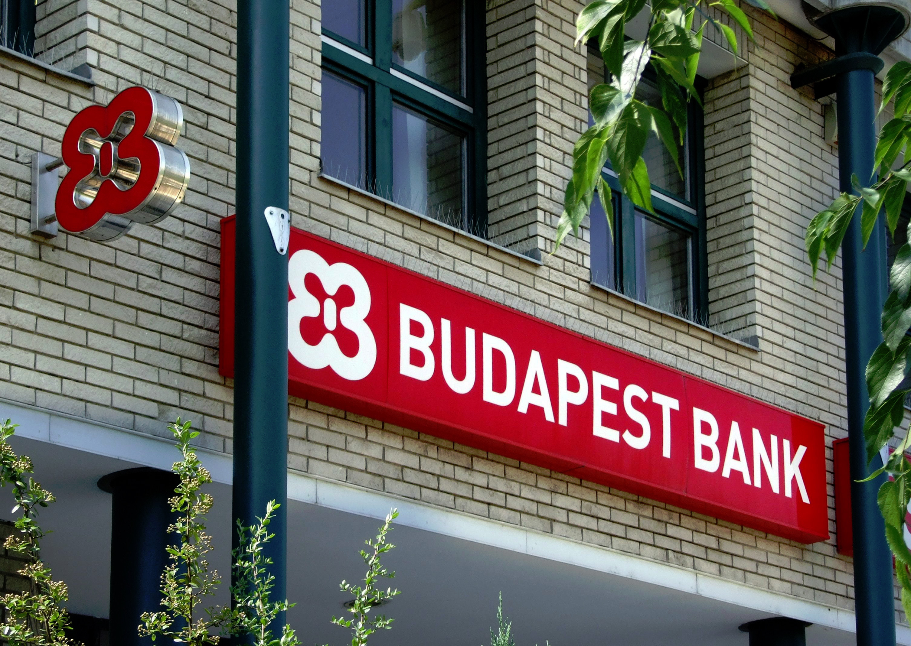 Hungary's Budapest Bank Joins MKB-Takarek Merger As Domestic Banks Grow