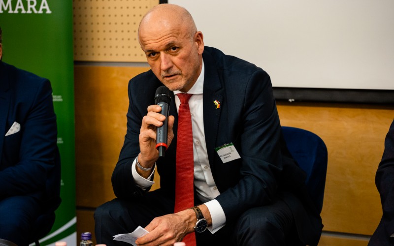 2022-03-01-mkik-kulgazdasagi-evnyito-konferencia-osszes-2048px_0180