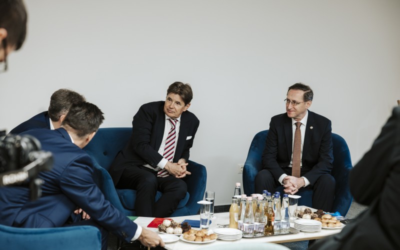 055A5981-Enhanced-NR