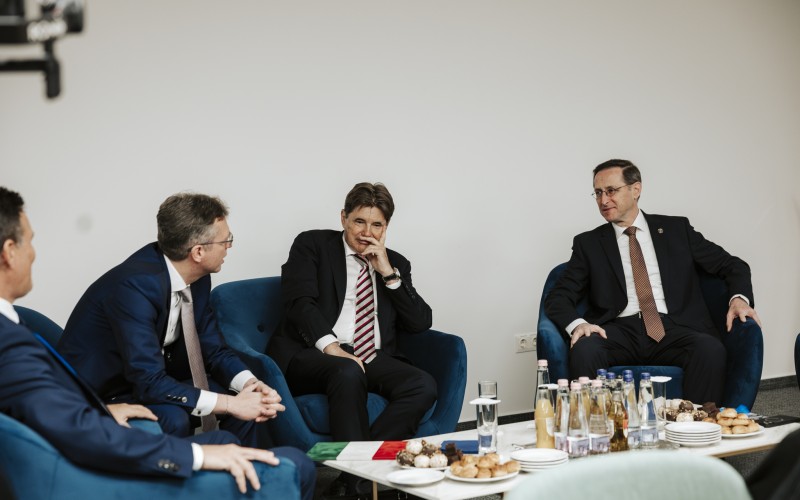 055A6003-Enhanced-NR