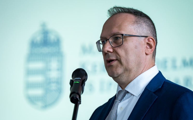 EM_sajtotajekoztato_260316_-018