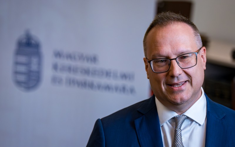 EM_sajtotajekoztato_260316_-039