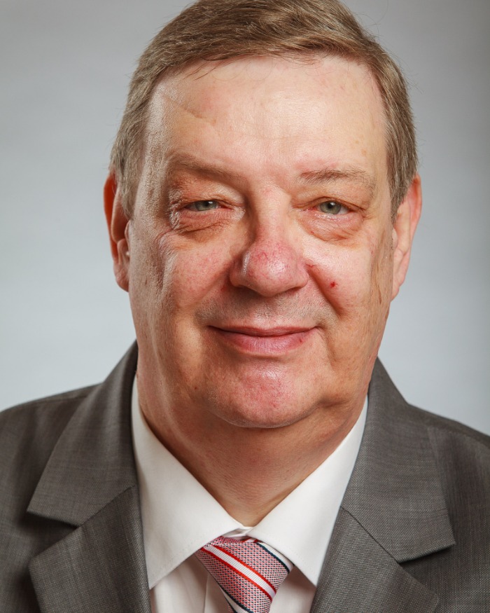 Dr. Stefáni Károly